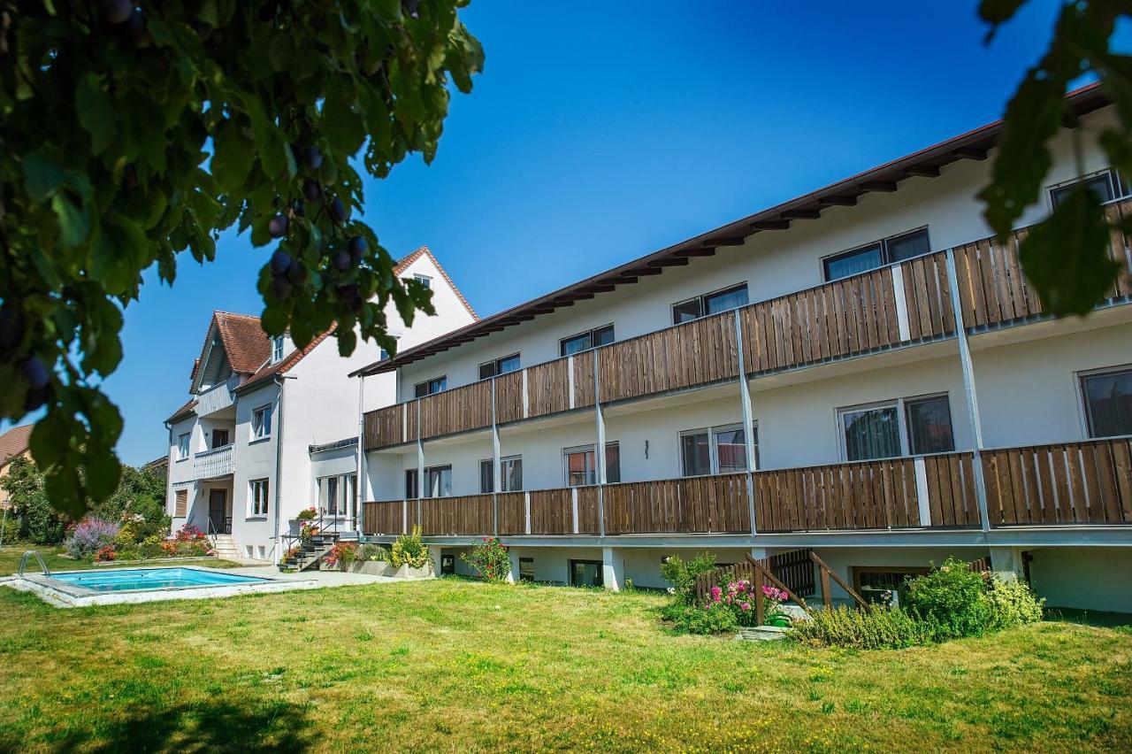 Hotel-Pension Seitz Wolframs-Eschenbach Exterior photo